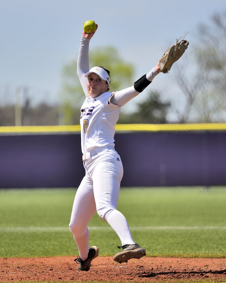 SOFTBALL SWEEPS OKWU WITH PITCHING AND OFFENSE